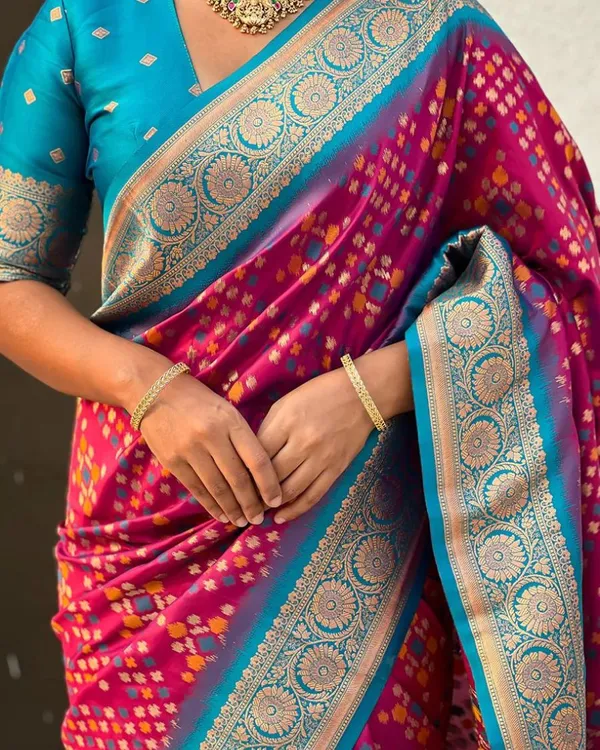 Pink_And_Blue_Color_Elite_Pick_Soft_Banarasi_Silk_Saree_with_Classy_Bloue_Piece