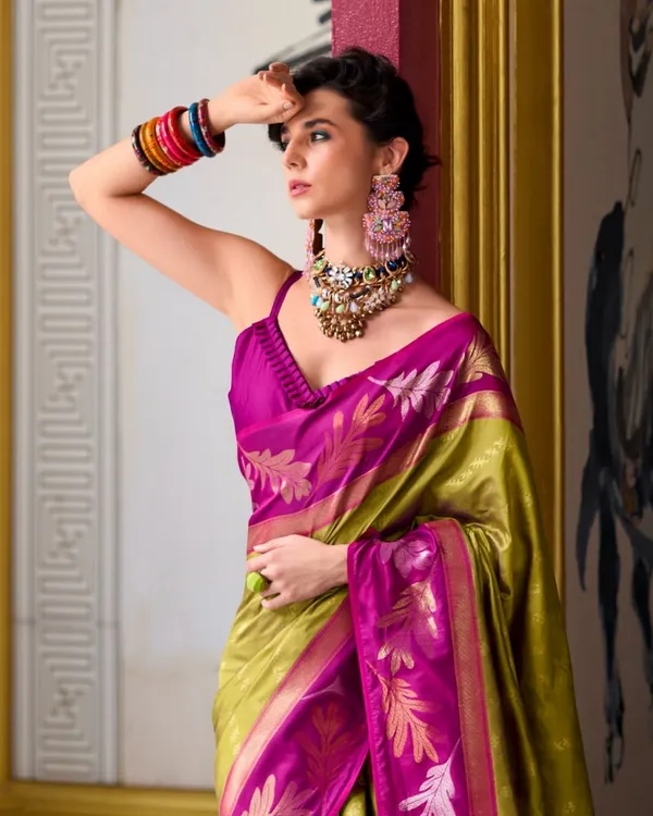 Musterd_Yellow_And_Purple_Color_Pro_Collection_Soft_Banarasi_Silk_Saree_with_Classy_Bloue_Piece