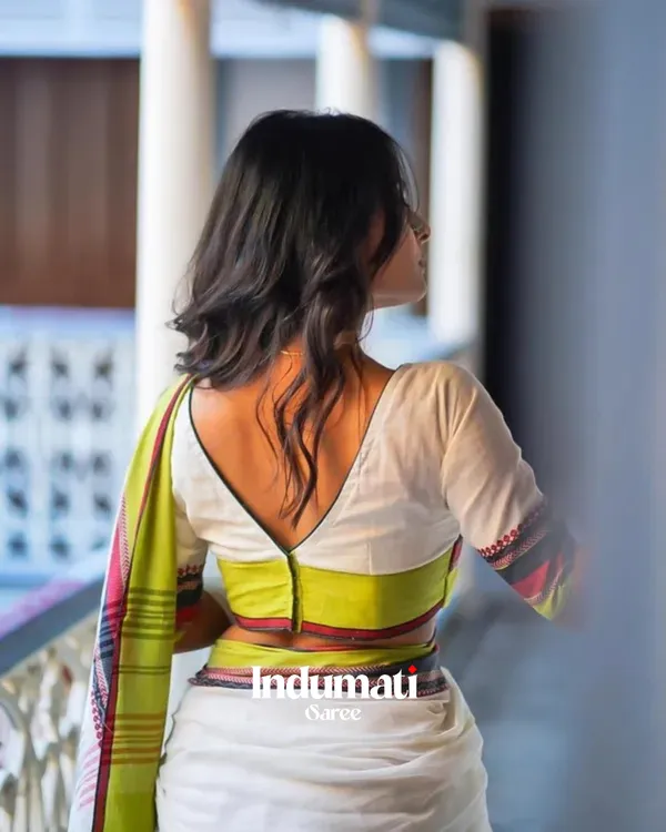 White_Mulmul_Cotton_Saree_with_Multicolor_Woven_Striped_Pallu_&_Matching_White_Blouse_Piece