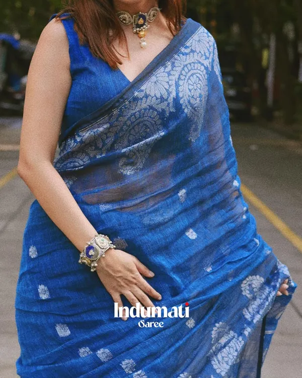 Nilaya_Luxe_-_Blue_Linen_Saree_with_Premium_Design_&_Matching_Blouse