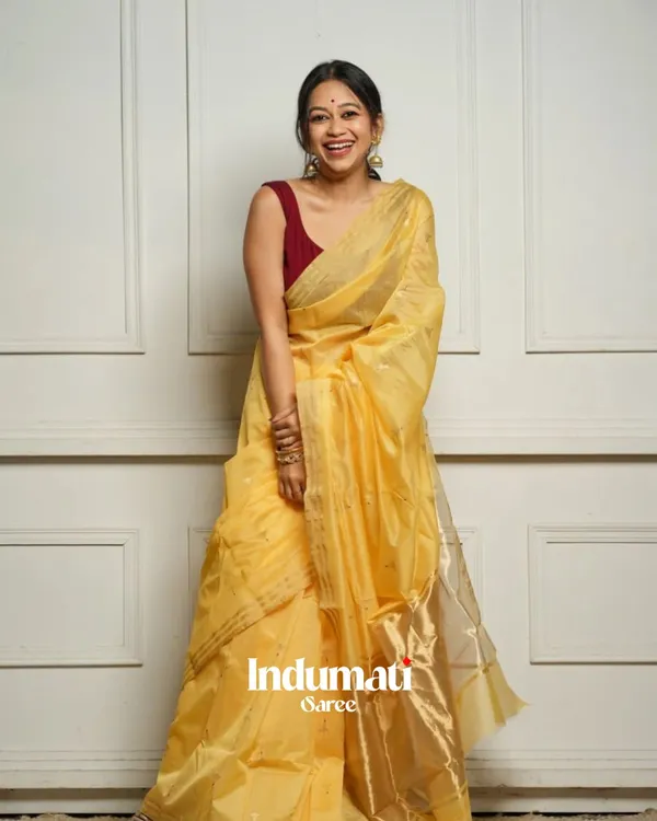Light_Yellow_Color_New_Drop_Cotton_Silk_Saree_with_Classy_Bloue_Piece