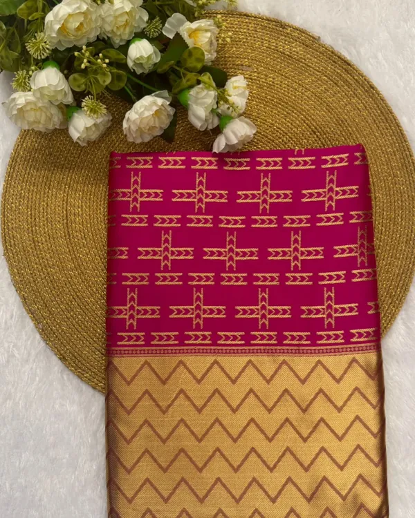 Pink_Color_Fresh_Arrival_Soft_Banarasi_Silk_Saree_with_Classy_Bloue_Piece