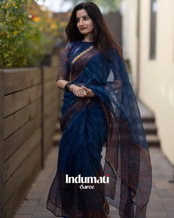 Neel_Pushp_-_Floral_Navy_Linen_Saree_with_Same-Tone_Blouse_Piece