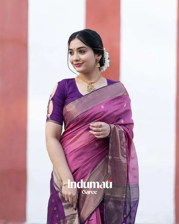 Lavender_Color_Premium_Cotton_Silk_Saree_With_Classy_Blouse_and_tassels