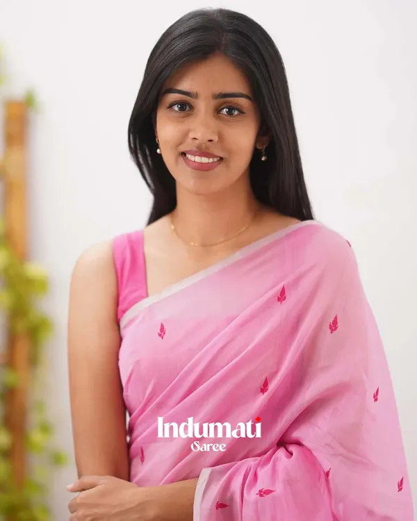 Pink_Color_Cotton_Silk_Saree_with_Calssy_Blouse_and_tassels