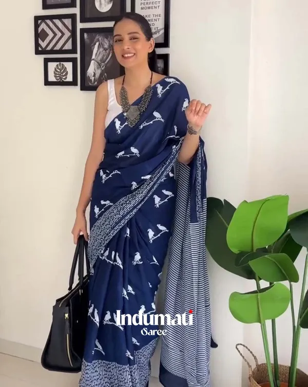 Navy_Mist_-_Navy_Blue_Linen_Saree_with_White_Blouse_Piece
