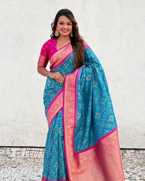 Blue_And_Pink_Color_Exclusive_Soft_Banarasi_Silk_Saree_with_Classy_Bloue_Piece