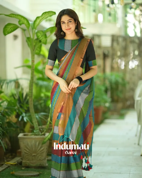 Multicolor_Striped_Mulmul_Cotton_Saree_Saree_with_Matching_Blouse_Piece