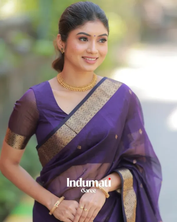 Navy_Blue_Color_Premium_Cotton_Silk_Saree_With_Classy_Blouse