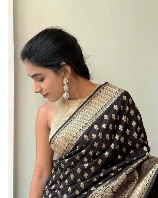 Black_Color_Elite_Pick_Soft_Banarasi_Silk_Saree_with_Classy_Bloue_Piece