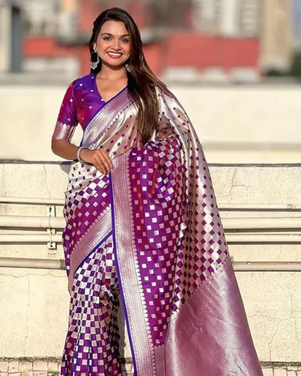Purple_Color_Going_Fast_Soft_Banarasi_Silk_Saree_with_Classy_Bloue_Piece