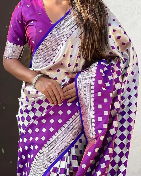 Purple_Color_Going_Fast_Soft_Banarasi_Silk_Saree_with_Classy_Bloue_Piece