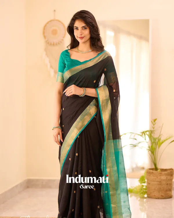 Black_Color_Premium_Cotton_Silk_Saree_With_Classy_Blouse_and_tassels