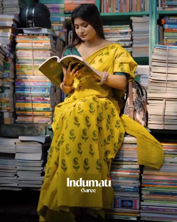 Peela_Phool_-_Bright_Yellow_Linen_Saree_with_Matching_Blouse