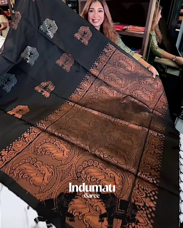 Demanding_Black_Color_Soft_Banarasi_Silk_Saree_With_Pure_Golden_Zari_Work_&_Classy_Blouse_Piece