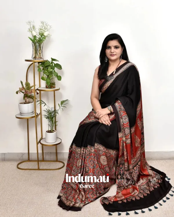 Modal_Silk_Ajrakh_Printed_Saree_with_Blouse_Piece