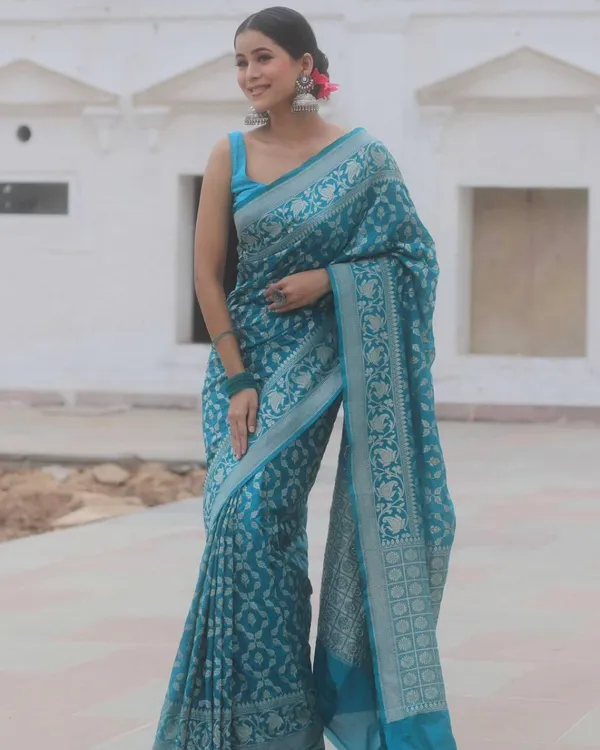 Bottleblue_Color_New_Release_Soft_Banarasi_Silk_Saree_with_Classy_Bloue_Piece