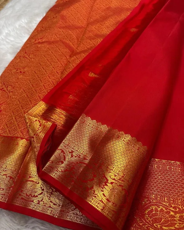 Red_Color_Viral_Pick_Soft_Banarasi_Silk_Saree_with_Pure_Golden_Zari_Work_&__Classy_Bloue_Piece