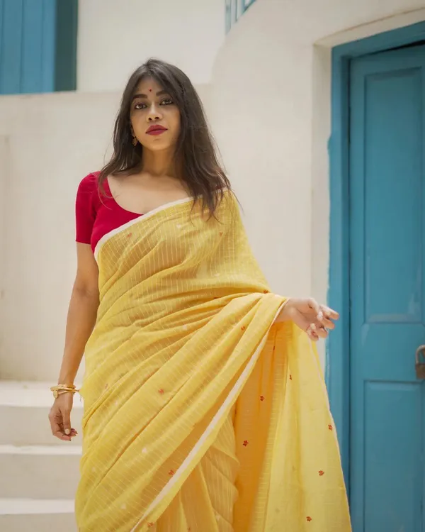 Yellow_Color_Recent_Drop_Soft_Banarasi_Silk_Saree_with_Classy_Bloue_Piece