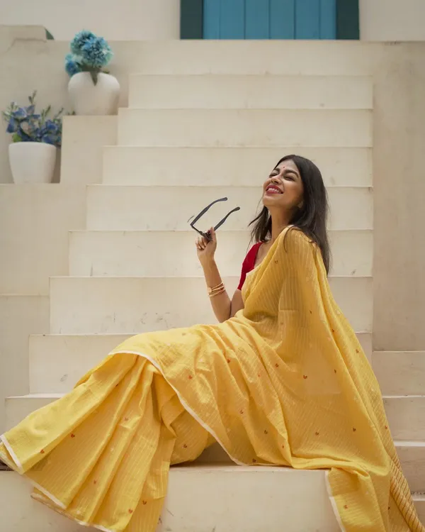 Yellow_Color_Recent_Drop_Soft_Banarasi_Silk_Saree_with_Classy_Bloue_Piece