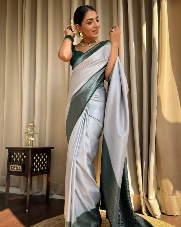 Grey_Color_Customer_Favorite_Soft_Banarasi_Silk_Saree_with_Classy_Bloue_Piece