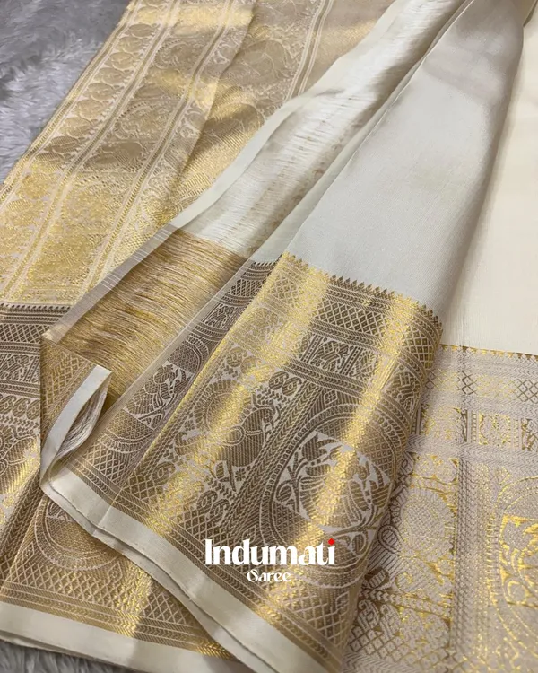 Cream_Color_Color_Fresh_Soft_Banarasi_Silk_Saree_with_Pure_Golden_Zari_work_&_Classy_Blouse_Piece