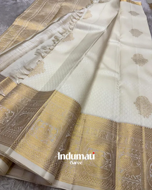Cream_Color_Color_Fresh_Soft_Banarasi_Silk_Saree_with_Pure_Golden_Zari_work_&_Classy_Blouse_Piece