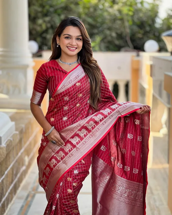 Red_Color_In_Demand_Soft_Banarasi_Silk_Saree_with_Classy_Bloue_Piece