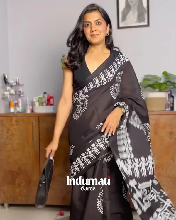 Kaala_Nritya_-_Black_Linen_Saree_with_Bold_Human_Figure_Pattern_&_Blouse