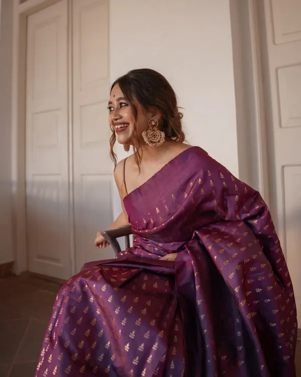 Purple_Color_Just_In_Soft_Banarasi_Silk_Saree_with_Classy_Bloue_Piece