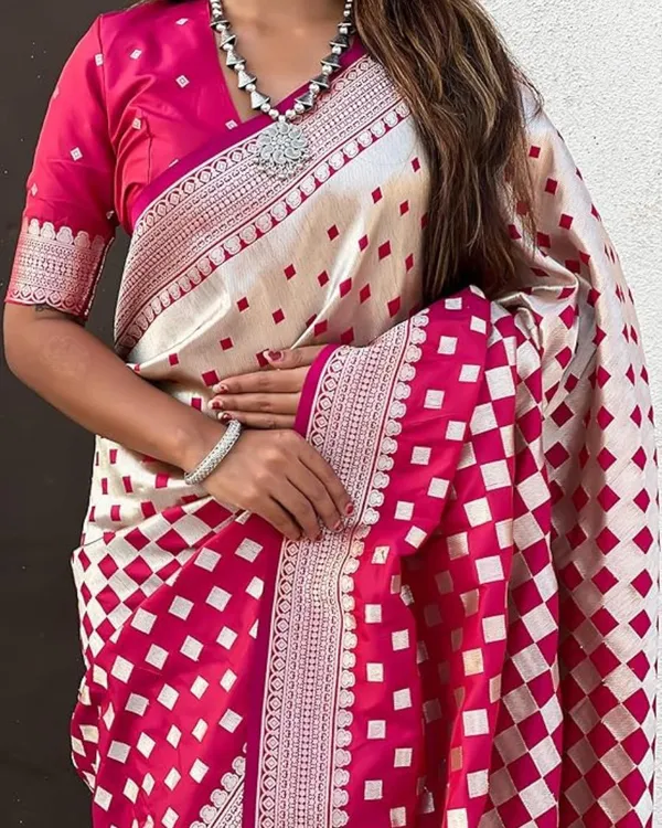 Pink_Color_Latest_Drop_Soft_Banarasi_Silk_Saree_with_Classy_Bloue_Piece