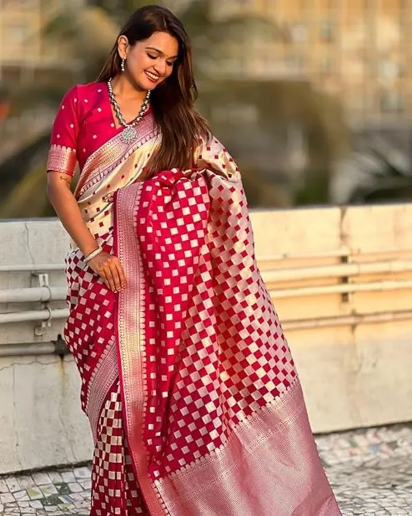 Pink_Color_Latest_Drop_Soft_Banarasi_Silk_Saree_with_Classy_Bloue_Piece