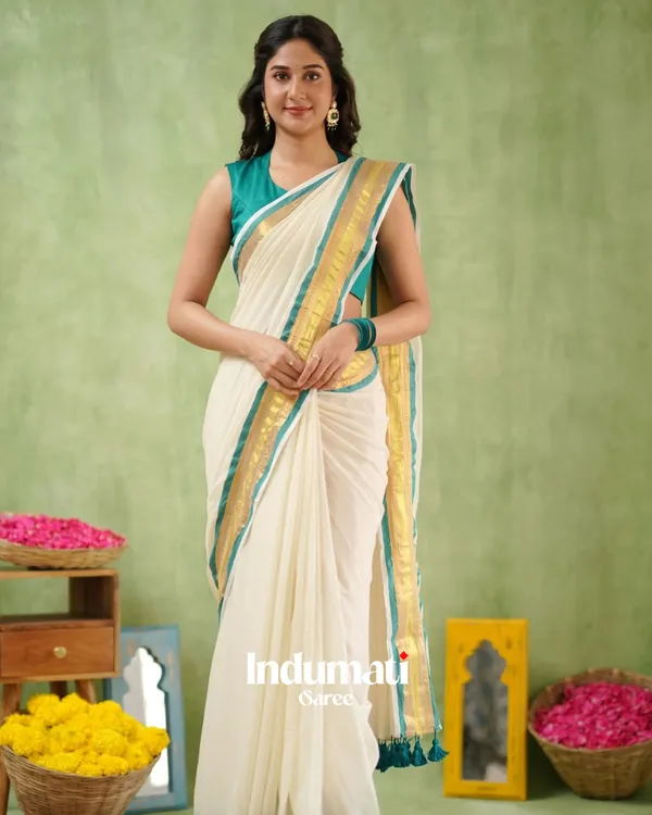 White_Mulmul_Cotton_Saree_with_Teal_&_Gold_Border_&_Matching_Teal_Blouse_Piece