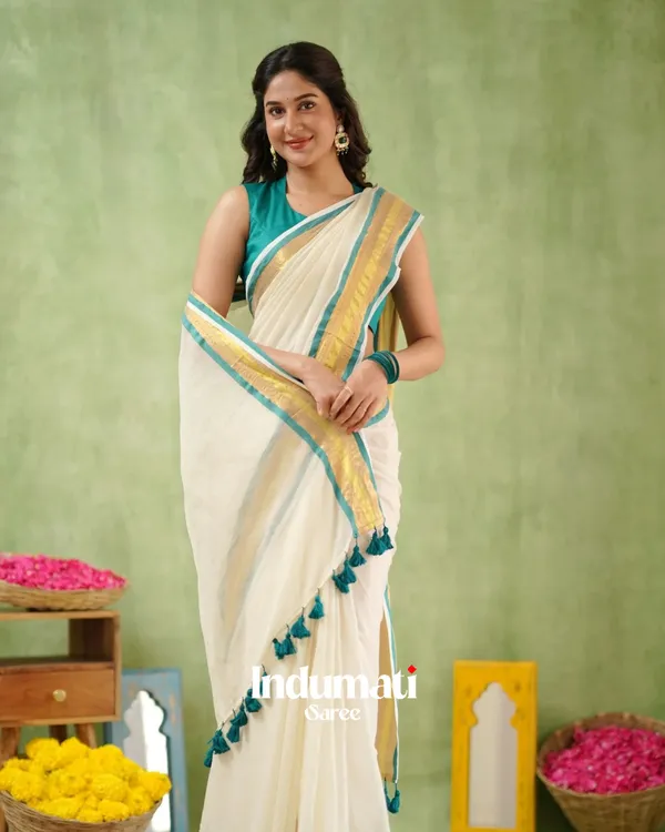 White_Mulmul_Cotton_Saree_with_Teal_&_Gold_Border_&_Matching_Teal_Blouse_Piece