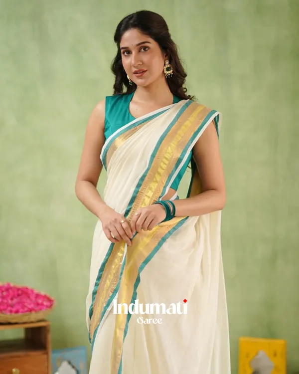 White_Mulmul_Cotton_Saree_with_Teal_&_Gold_Border_&_Matching_Teal_Blouse_Piece