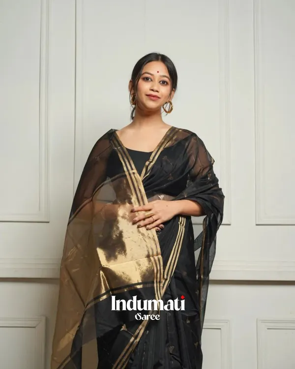 Black_Color_Most_Wanted_Cotton_Silk_Saree_with_Classy_Bloue_Piece