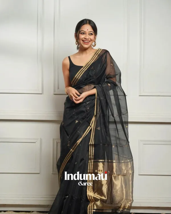 Black_Color_Most_Wanted_Cotton_Silk_Saree_with_Classy_Bloue_Piece