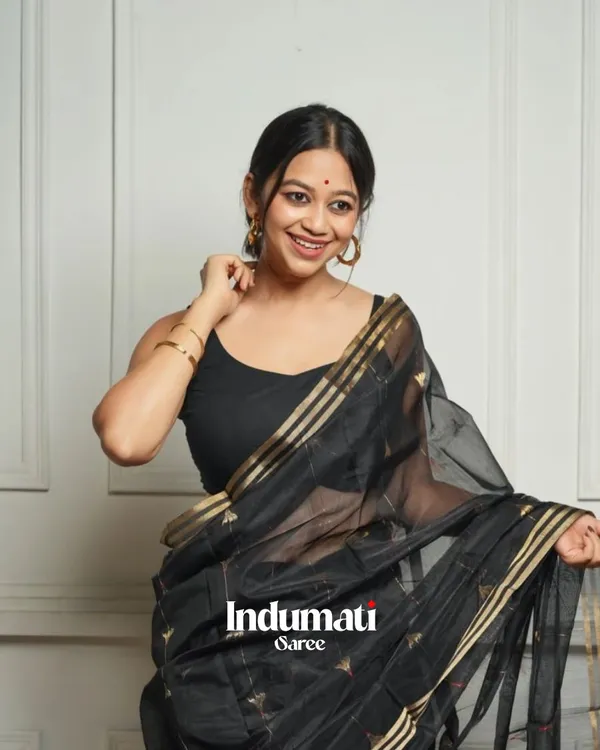 Black_Color_Most_Wanted_Cotton_Silk_Saree_with_Classy_Bloue_Piece