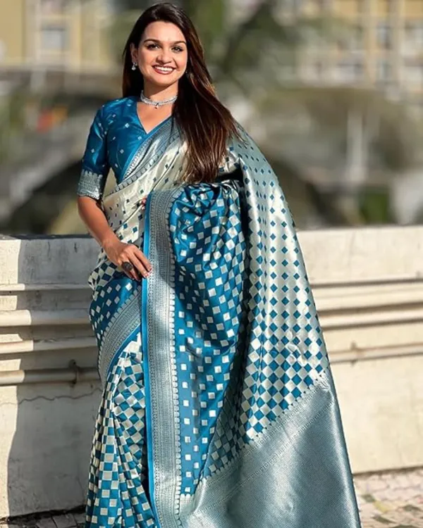 Navy_Blue_Color_Viral_Pick_Soft_Banarasi_Silk_Saree_with_Classy_Bloue_Piece