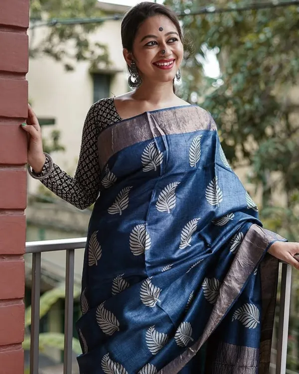 Blue_Color_Luxury_Edition_Soft_Banarasi_Silk_Saree_with_Classy_Bloue_Piece