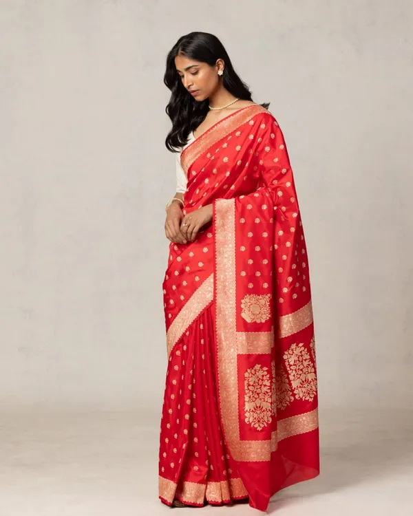 Red_Color_Just_Released_Soft_Banarasi_Silk_Saree_with_Classy_Bloue_Piece