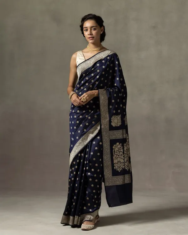Dark_Blue_Color_Updated_Edition_Soft_Banarasi_Silk_Saree_with_Classy_Bloue_Piece