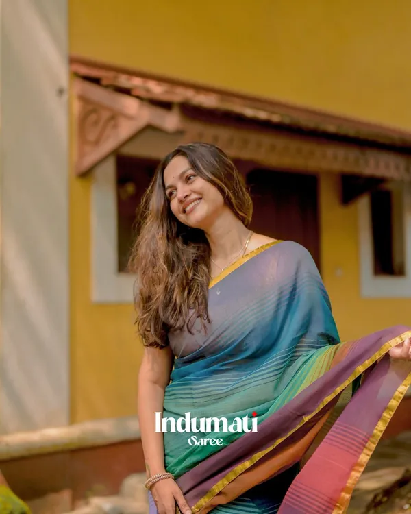 Prism_Trail_-_Multicolor_Striped_Rainbow_Saree_with_Blouse_Piece