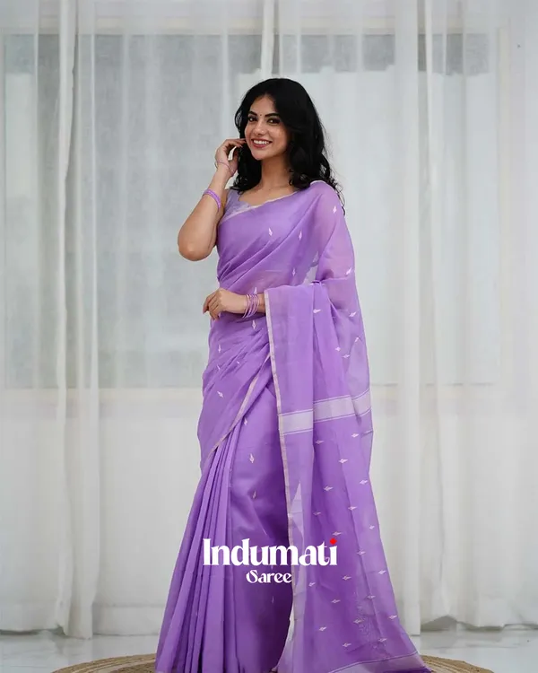 Lavender_Color_Cotton_Silk_Saree_with_Calssy_Blouse_and_tassels