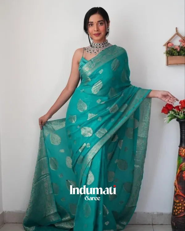 Bottle_Green_Color_Premium_Cotton_Silk_Saree_With_Classy_Blouse