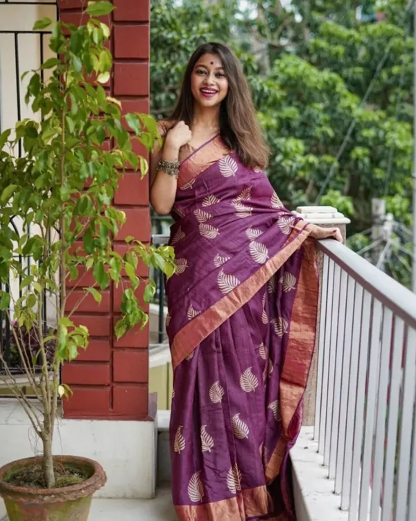 Light_Purple_Color_Elite_Pick_Soft_Banarasi_Silk_Saree_with_Classy_Bloue_Piece