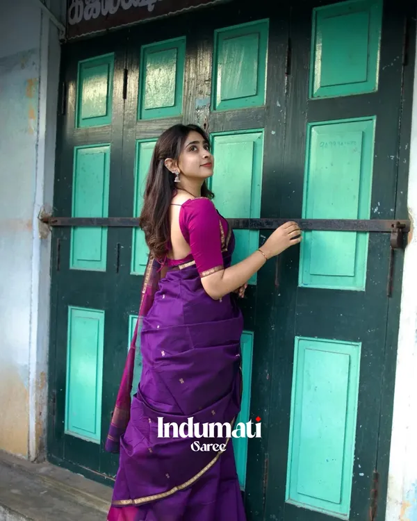 Purple__Premium_Cotton_Silk_Saree_With_Classy_Blouse_and_tassels