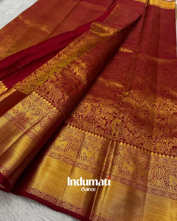 Maroon_Color_Top_Tier_Soft_Banarasi_Silk_Saree_with_Pure_Golden_Zari_work_&_Classy_Blouse_Piece