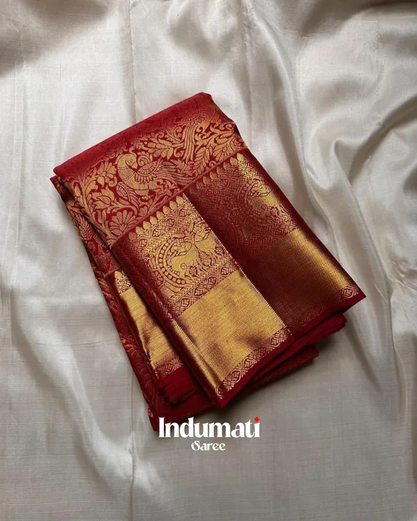Maroon_Color_Top_Tier_Soft_Banarasi_Silk_Saree_with_Pure_Golden_Zari_work_&_Classy_Blouse_Piece