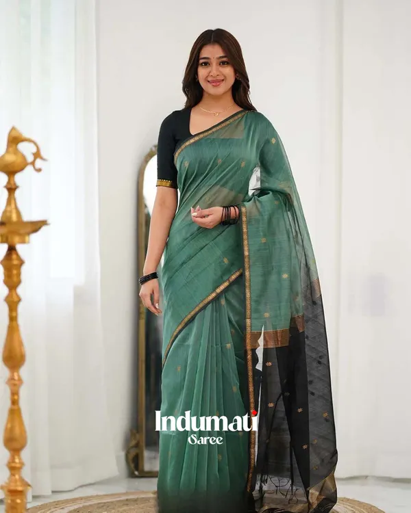 Bottle_Green_Premium_Cotton_Silk_Saree_With_Classy_Blouse_and_tassels